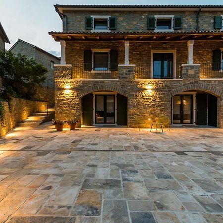 L'Abbraccio Della Quercia Apartamento Momjan Exterior foto