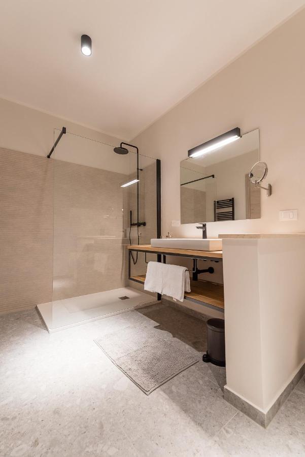 L'Abbraccio Della Quercia Apartamento Momjan Exterior foto