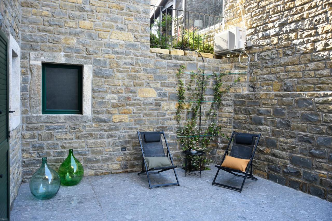 L'Abbraccio Della Quercia Apartamento Momjan Exterior foto