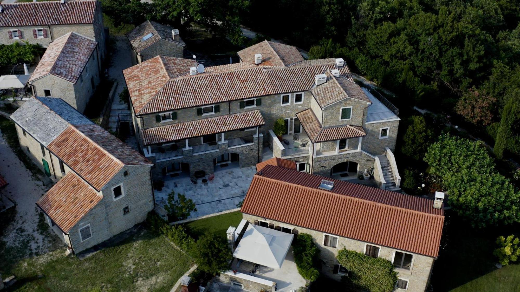 L'Abbraccio Della Quercia Apartamento Momjan Exterior foto